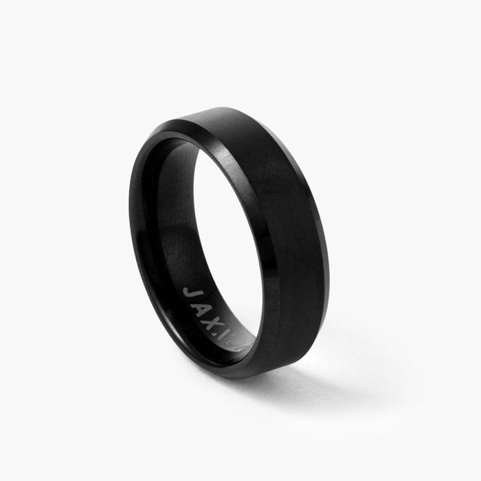 Beveled Men's Tungsten Ring - 7mmImage